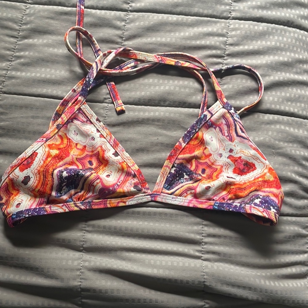 jolyn triangle top